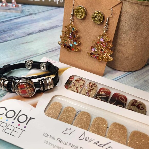 2025 Christmas Color Street bundle - Picture 5 of 5